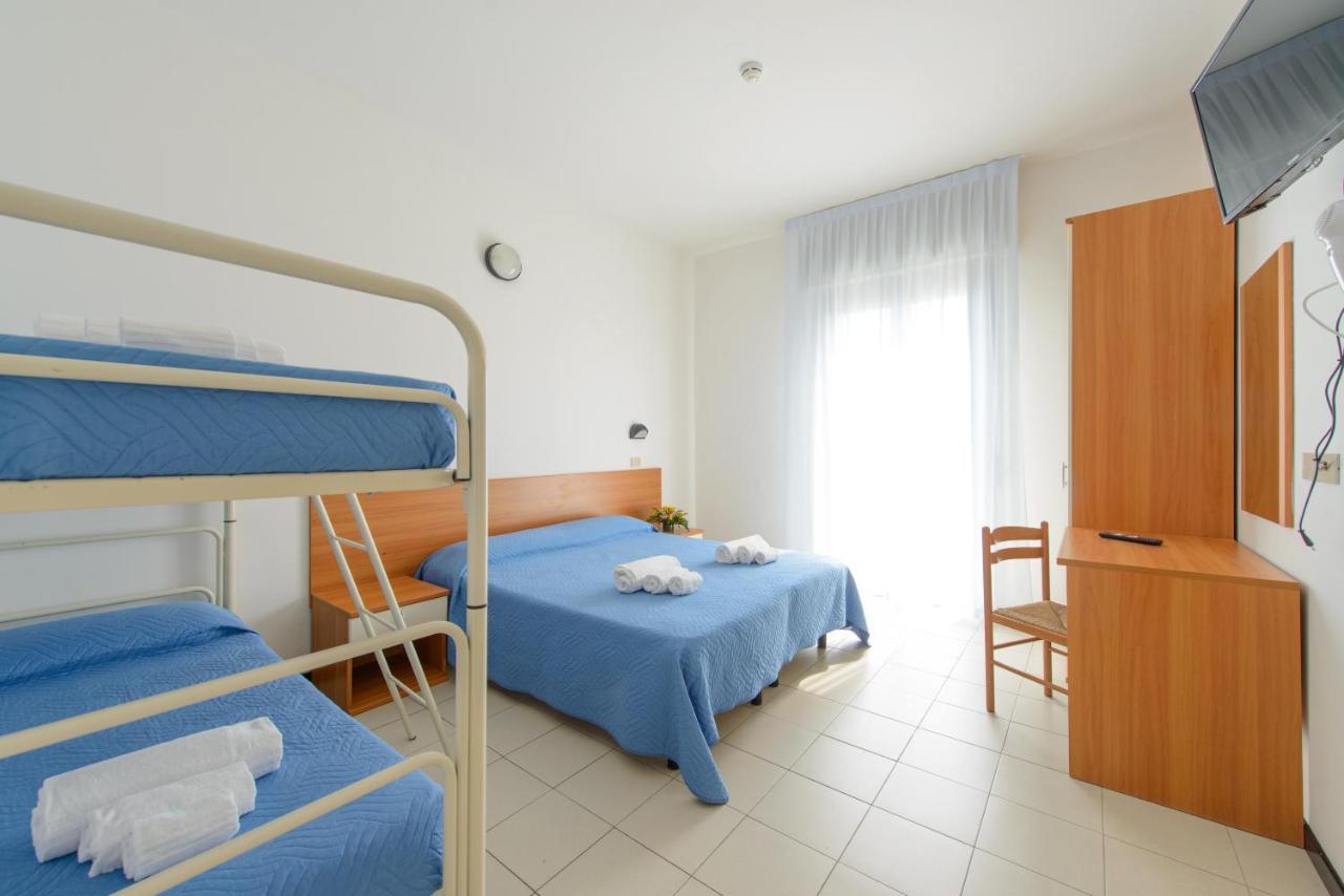 Hotel Paloma Ρίμινι Εξωτερικό φωτογραφία